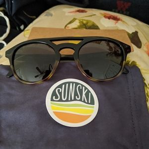 NEW Sunski Olema black tortoise sunglasses